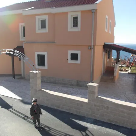 Apartment Rakuljic Podstrana