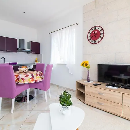 Apartment Rakuljic Podstrana