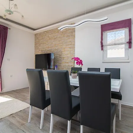 Apartment Rakuljic *